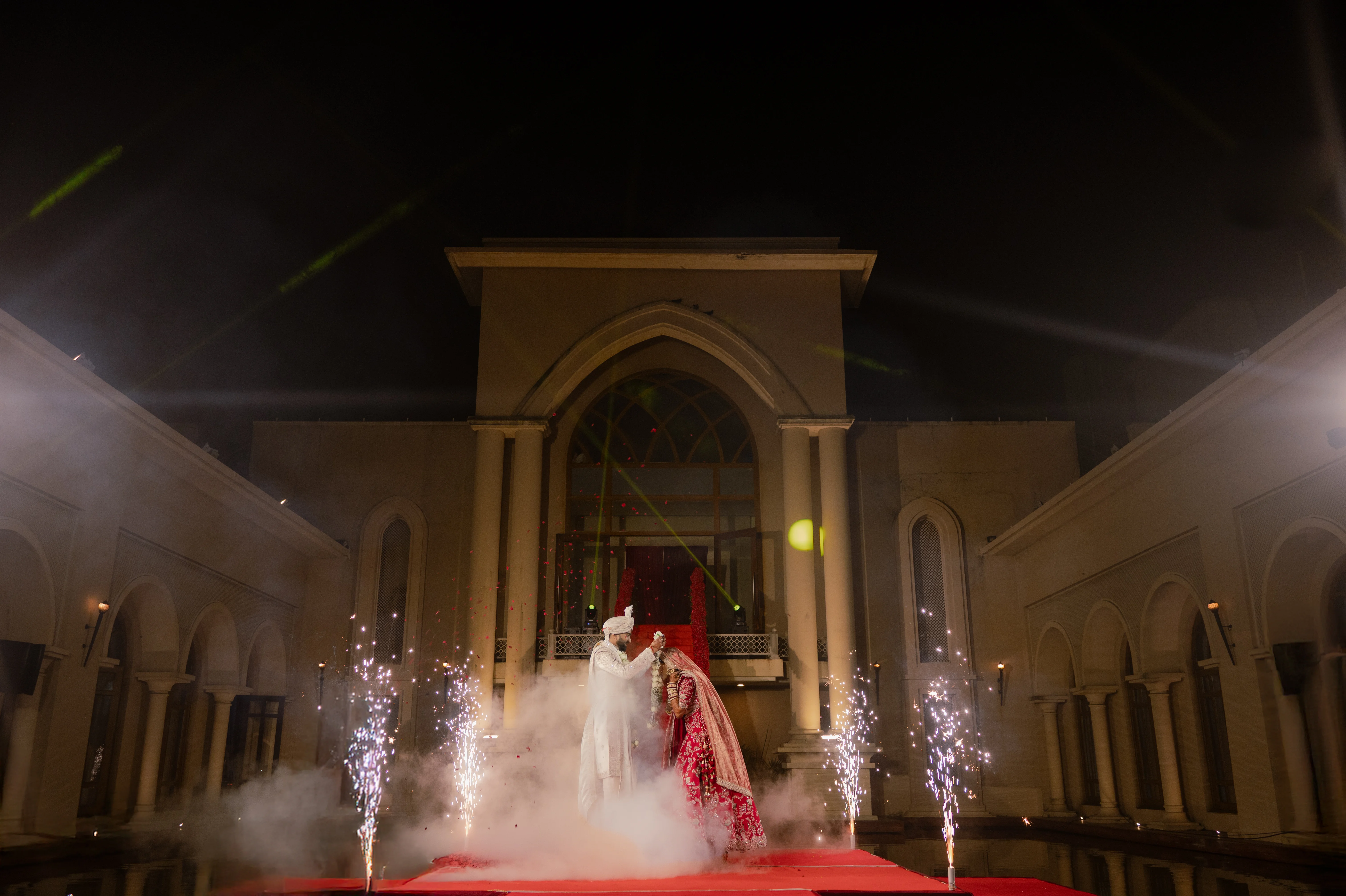 Indian couple shoot reflections Jaipur