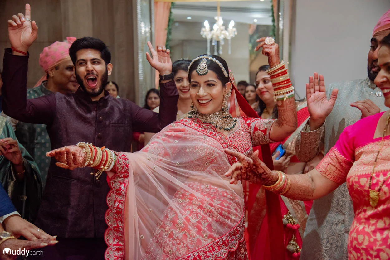 Bollywood bridal entry photo – glamorous wedding pics