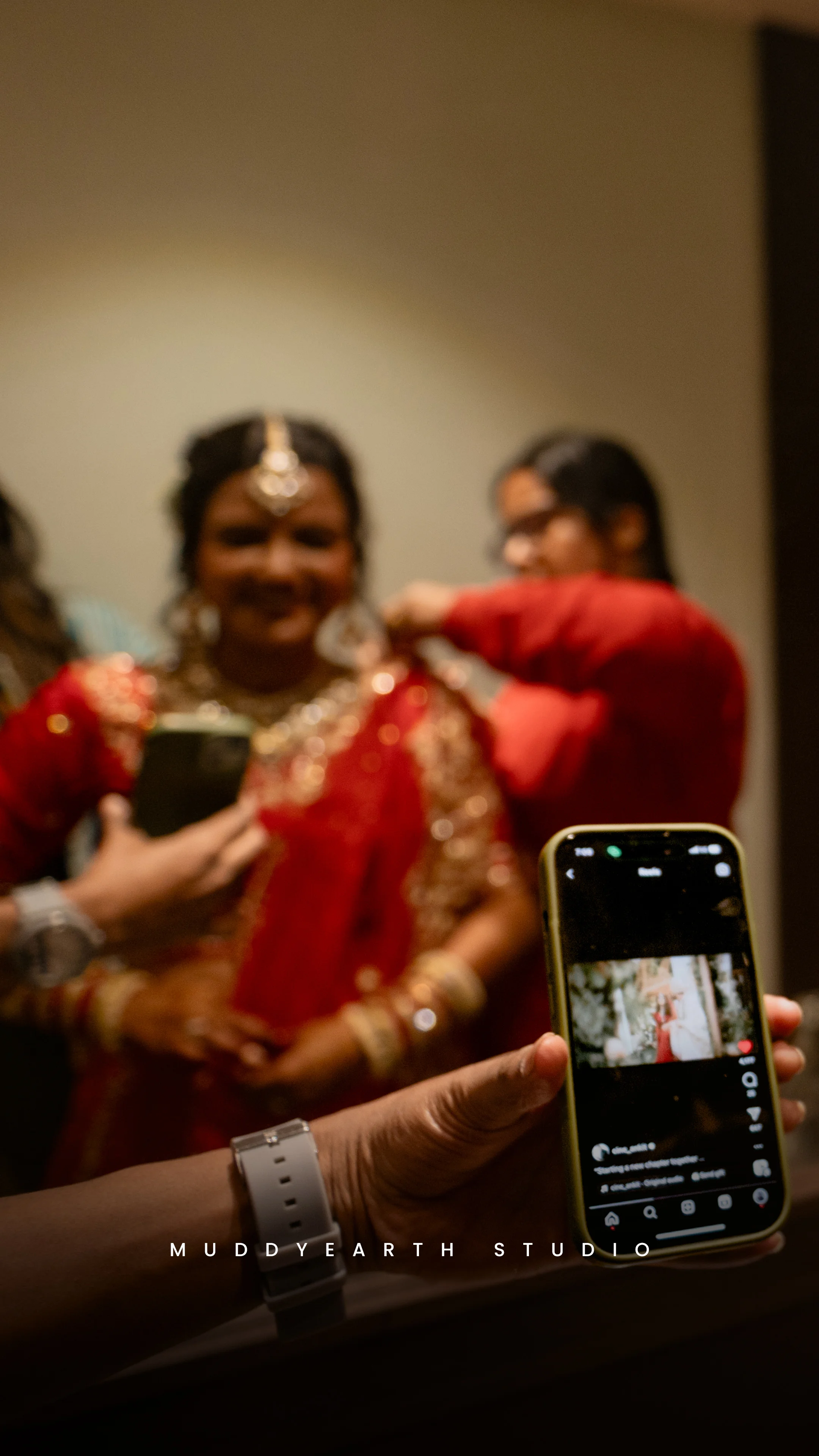 Bride getting ready before the wedding ceremony in Varanasi