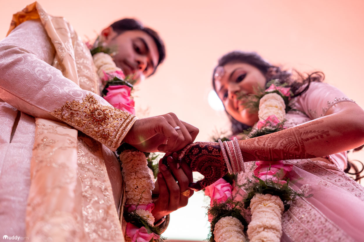 Candid Wedding Photographers in Kolkata: Nitin & Disha’s Bengali-Marwari Fusion Wedding