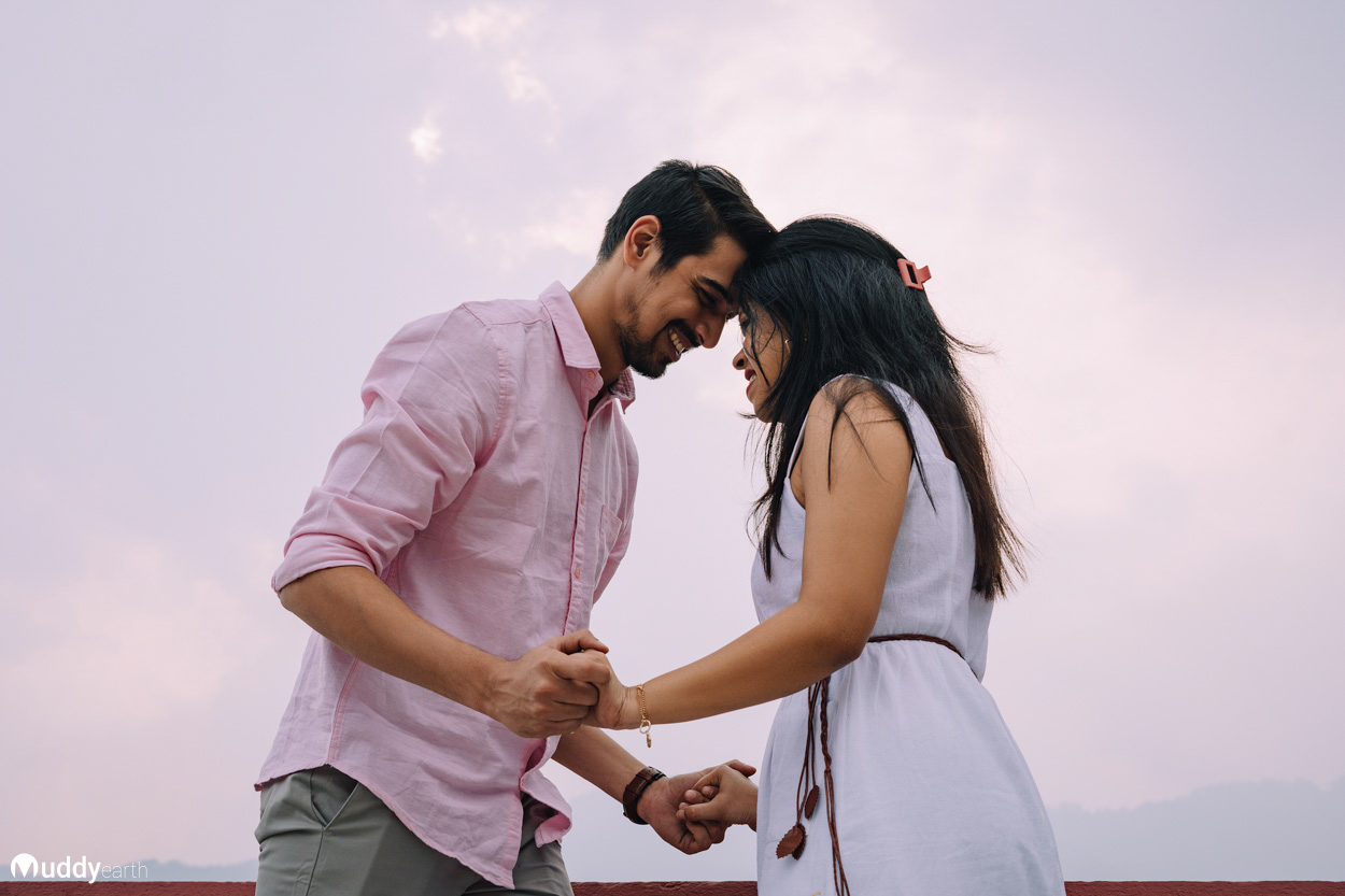 Pre Wedding Photographer in Bhubaneswar – Diksha & Souvik’s Love Story Captured by Muddyearth